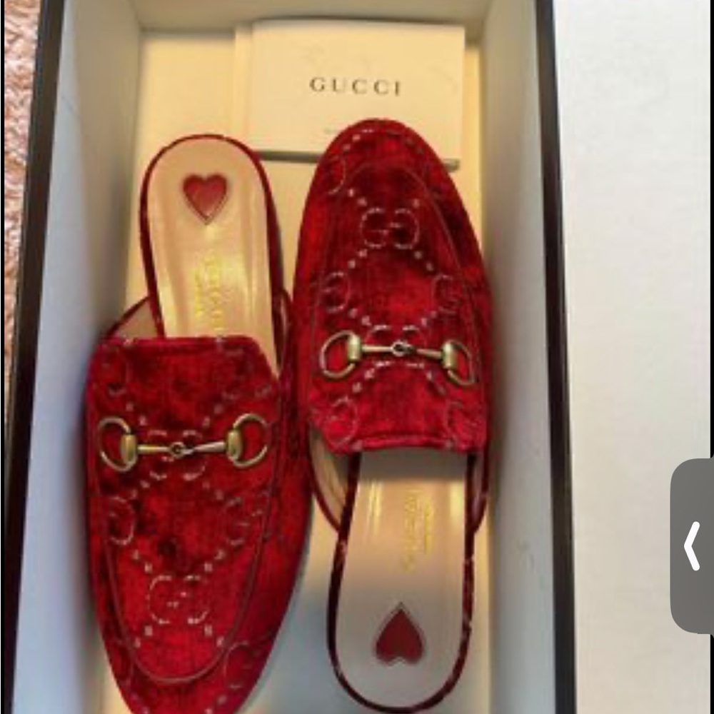 Gucci shoes. Side 35 1/2